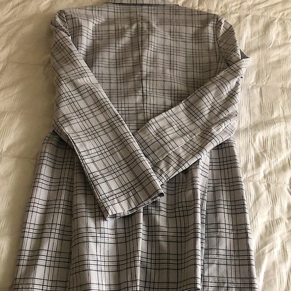 🐰Dynamite Long Plaided Jacket Double Breasted with Six Buttons🐰 Like New 🐇 - Picture 4 of 10